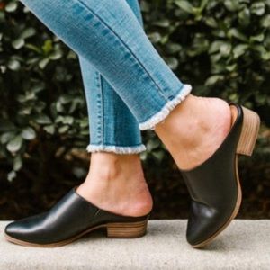 Madewell black Barlow slip on mules